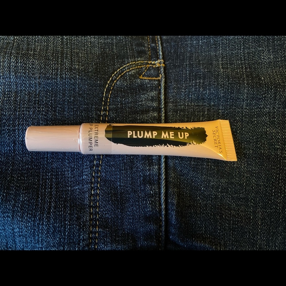 🎈See Pics🎈VS Lip Bundle